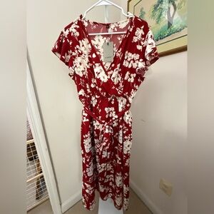 A Jesdani Short Sleeve Floral Wrap Dress. Maxi. NWT. Size 2X